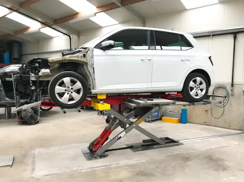 X-One auto body lifting platform